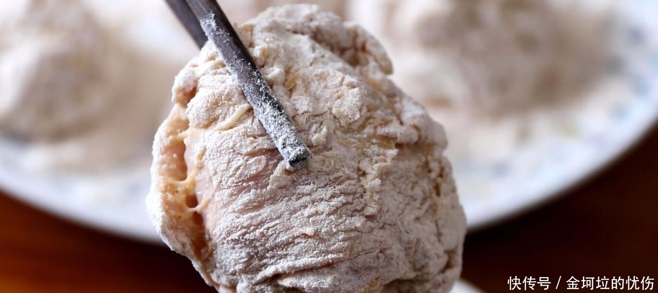 鸡翅|我教你怎么用酱油炒鸡翅。吃东西的时候不需要吐骨头。鸡肉又嫩又多汁