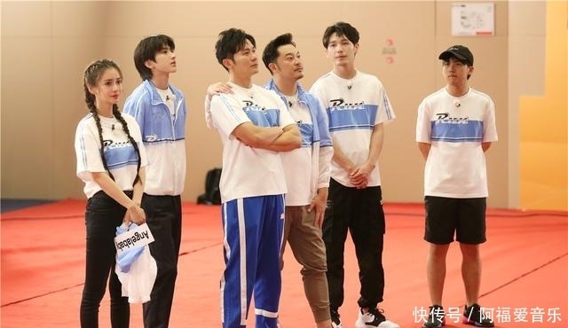 撕名牌|「奔跑吧」迎来第100期,“00前”对决“00后”展开世纪争锋