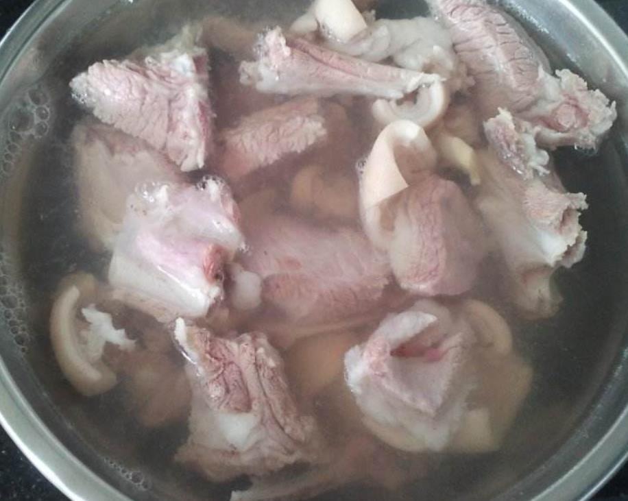  羊肉|炖羊肉，可以不放香料，但是这3样东西一定要放，味道鲜美无膻味