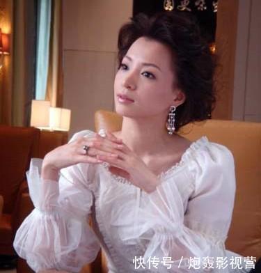  丈夫|被称为的央视一姐，与丈夫缠绵六年，如今生活并不理想