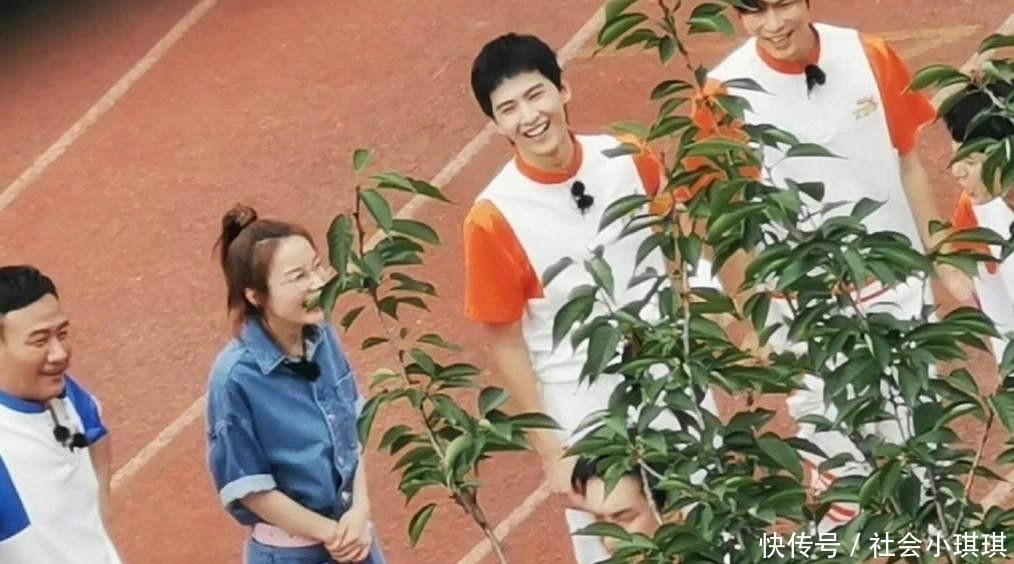 不再|登《元气满满的哥哥》,被《浪姐》复活,吴昕不再是当年小透明