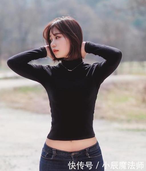 性感|小姐姐爱穿紧身牛仔裤,曲线身材令人羡慕,青春性感女神范十足!