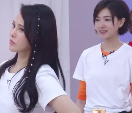 冷脸|《乘风破浪的姐姐》首次集训宁静被关照,伊能静全程冷脸,万茜厉害了