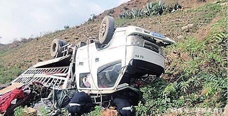  可取|疲劳驾驶不可取，再坚持就是犯错