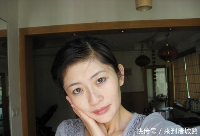  美白肌肤|鸡蛋加它抹抹脸，淡斑美白，9天恢复迷人婴儿肌