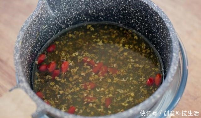 嫩嫩|用“水”居然还能做鱼,水嫩嫩,亮晶晶的,年夜饭端一盘特高大上