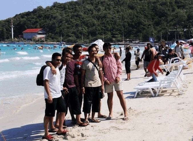 口渴|“我要退钱”,印度人来中国旅游,因口渴到超市买了一瓶水后吼道