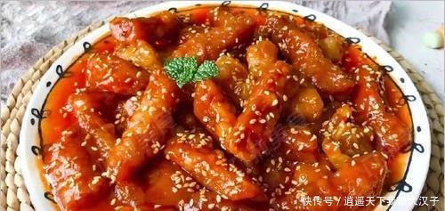 做出的糖醋|做糖醋汁,放番茄酱就错了,大厨学会这三招,色泽红亮酸甜可口