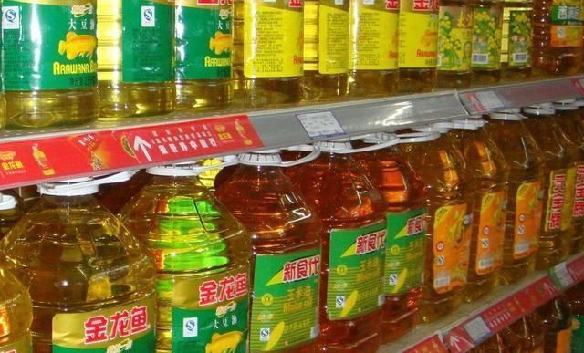  答案|花生油、大豆油、菜籽油到底哪个好，答案真是想不到，别再用错了