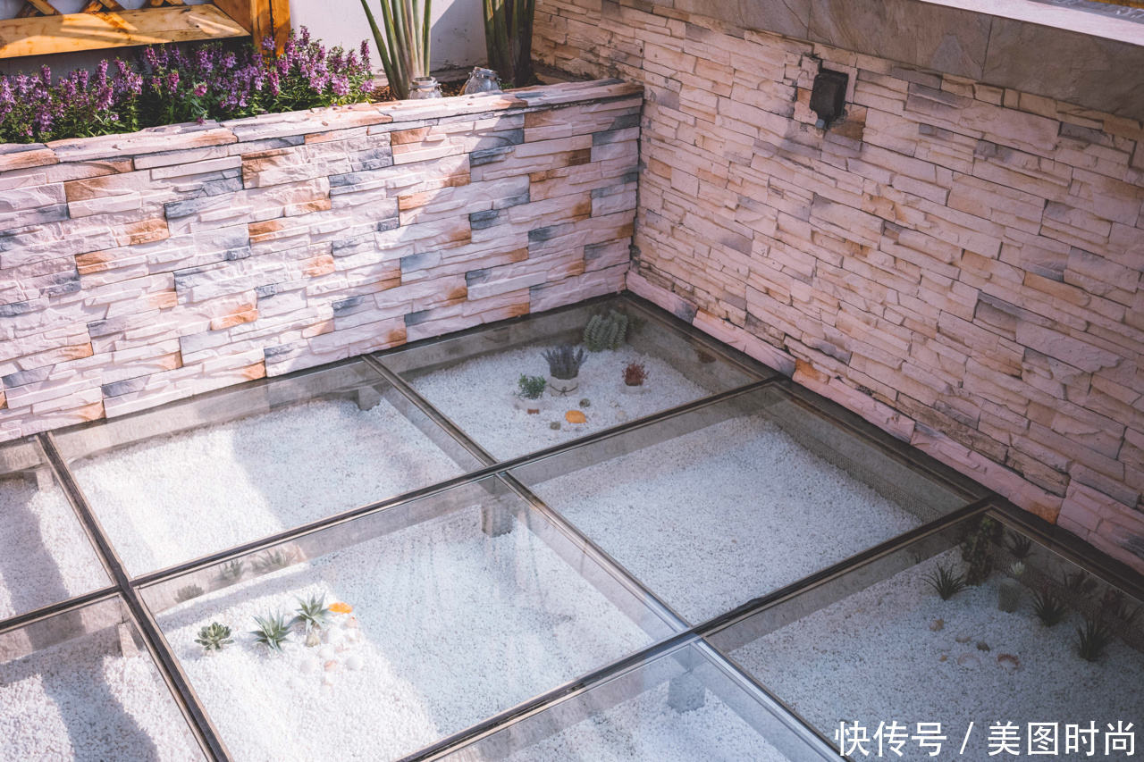 花园|30㎡二楼露台“造园”: 巧用玻璃地板,打造ins风网红花园