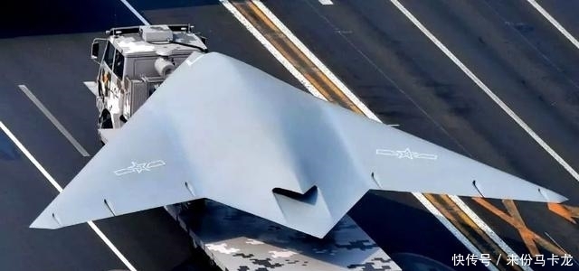  起降|没有垂直起降战机，未来076如何作战？全隐身无人机才是真正利剑