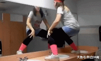 工程学院|搞笑GIF:工程学院后边山坡上