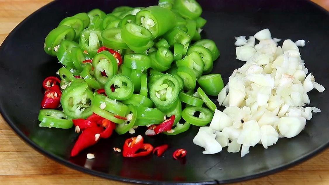 食用油|豆腐新吃法,加2个鸡蛋,比红烧肉解馋