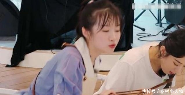  综艺节目|李浩菲吃完饭忙着刷碗，谁注意赵丽颖去干嘛了？差异太明显