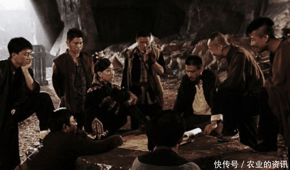 获法|第一美女双枪当土匪，被捕后用七擒孟获法教育，助力政府完成剿匪