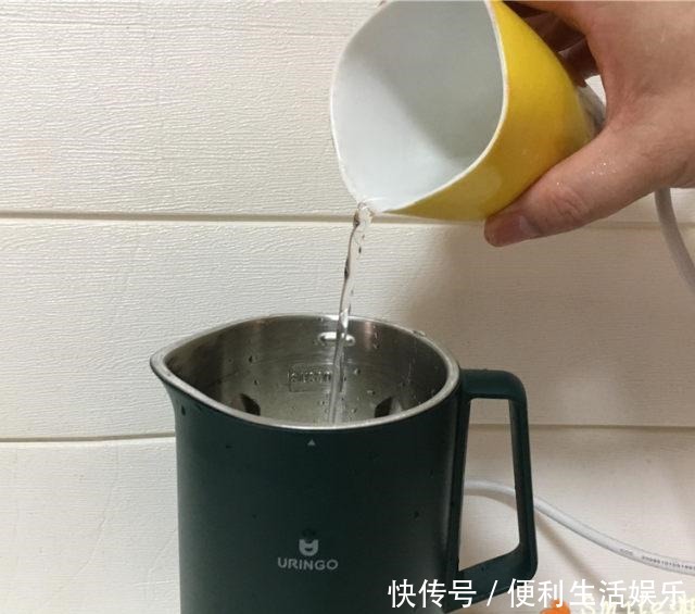 适合|适合秋天的滋补豆奶,口感如丝顺滑