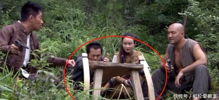 武器|抗日神剧再添新武器,竹筒火箭炮我忍了,鬼子竟然连人都看不到?