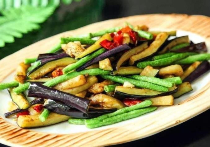 不想|夏天食欲不振不想吃饭,这两样素菜一起炒,美味下饭,孩子很喜欢