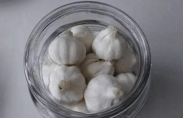 方法|趁大蒜不贵,多做点糖蒜,分享50年腌糖蒜土方法给你,酸甜酥脆
