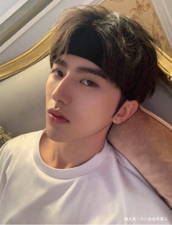 包袱|蔡徐坤跟不上跑男团,偶像包袱放不下,爱豆真的不适合上综艺