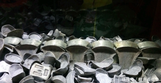 难怪|李中堂访问邻国,商谈期间一个动作,接待伯爵:难怪被日本打败