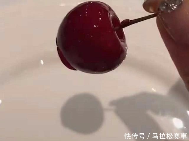 大厨|米其林大厨为证明厨艺好,做了一颗樱桃,网友墙都不服就服你