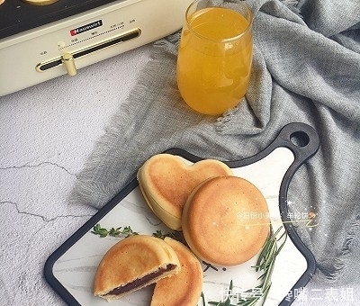  热力|#全电厨王料理挑战赛热力开战！#红豆车轮饼