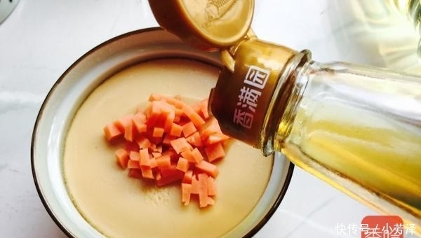  关键点|蒸鸡蛋羹，不要直接加水，记住2个关键，保证丝滑柔嫩又鲜美