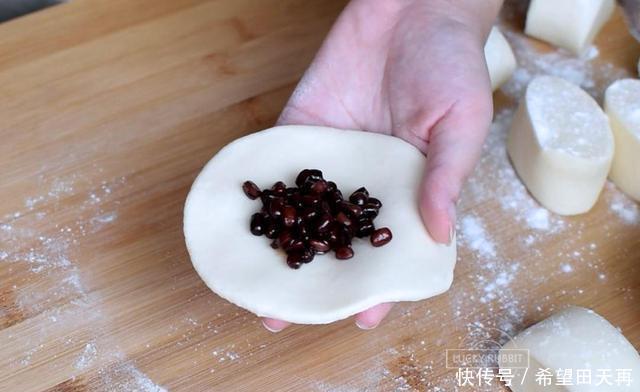 做好|红豆卷翻车现场,丑得不想下口,原来是这里没做好,别犯这种错误