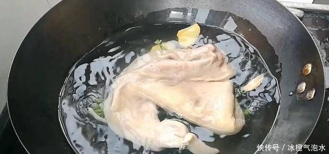 淮扬|厨师淮扬教你如何用白水果做猪肚,美味可口,擦洗是关键