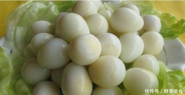 女孩|吃麻辣烫时,女孩选了满满一大碗,价格却不到20元,老板高手