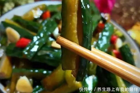 小时|开胃腌黄瓜的做法,这方子简单好用!泡2个小时,又脆又下饭
