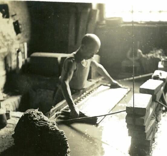 没人用|老照片:这种纸80后常用,95后见得少,现在几乎没人用