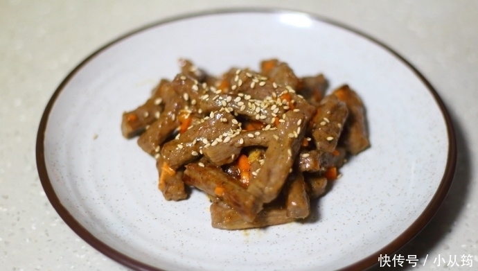  少许|教你在家做好吃的牛肉卷饼，早餐来一份，精力充沛一整天！