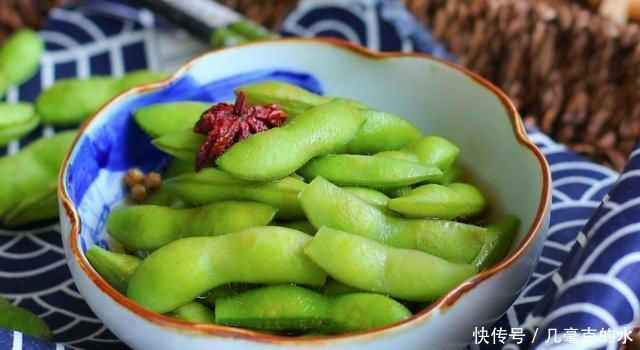  黄豆|直接煮黄豆是不对的，老厨师会教你一个窍门，绿豆翠绿更好吃