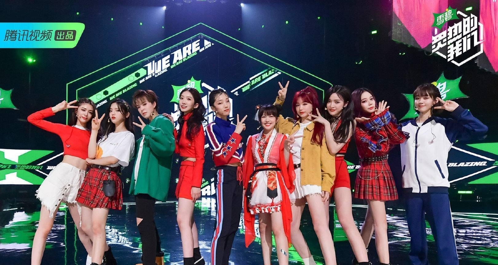  服装|毕业后的火箭少女再现创1初舞台服装，瞬间想起了2018年那个夏天