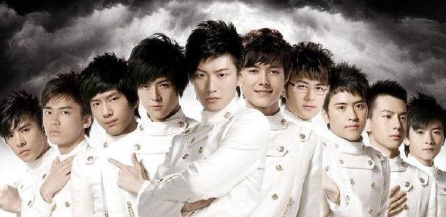 李易峰|这个井柏然变成了一个书法家一字千金,李易峰变成了一个强大的学