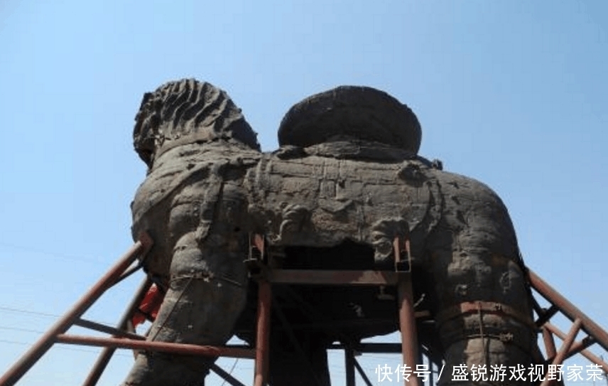 铁狮子|一千年前的铁狮子, 到现在已经岌岌可危, 还得铁架子才能站起来