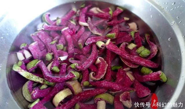 爽脆|腌好的心里美萝卜,爽脆有韧性,颜色也美,吃起来特爽快