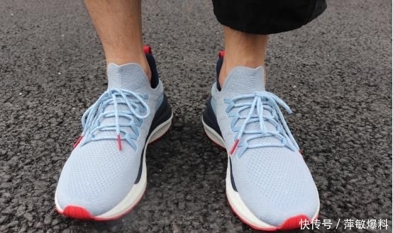 难吃|2元肉包被卖成3倍价钱,客人吐槽难吃反被控告,狗不理过于嚣张