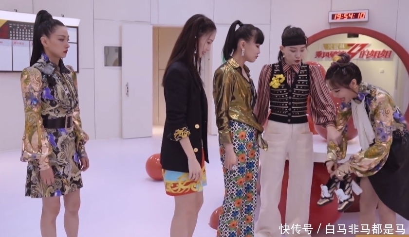 经纪人|袁咏琳被淘汰,其经纪人内涵万茜组乐器假弹,却被吐槽低情商!