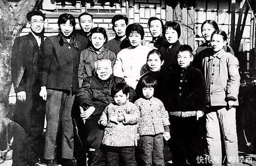 张恨水|张恨水妻子:嫁无爱婚姻,和情敌做姐妹,情敌儿子送终,是喜是悲