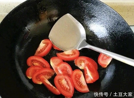 试试|酸酸甜甜就是我,没胃口,不存在,试试这个酸甜排骨