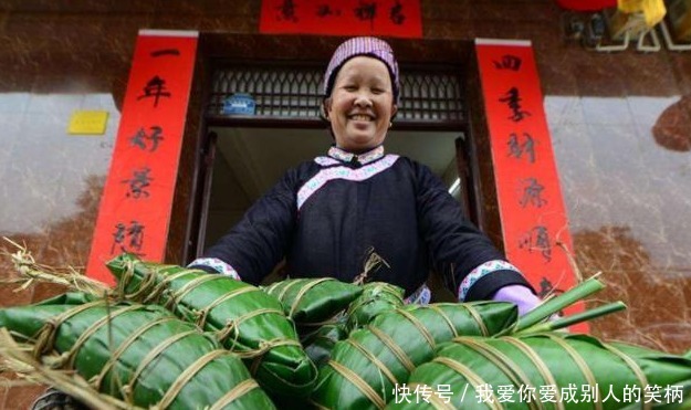 顾客|大婶甩卖“绿条”小吃,1元一个,日卖500个,顾客不吃难受!