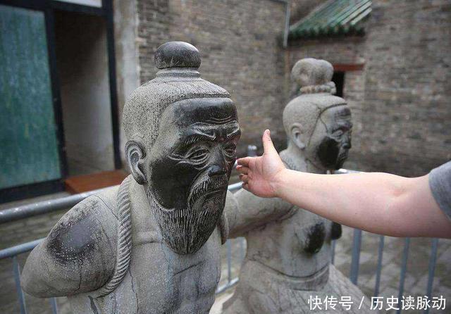 子岳|岳飞被陷害无辜而死后,秦桧和赵构是怎样对待岳飞妻子和子女的?