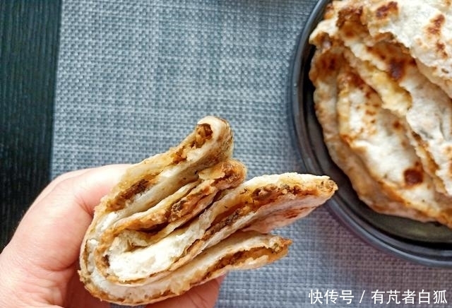 早餐|老两口的极简早餐,吃得舒服却不贵!网友:浪漫有情调的日子