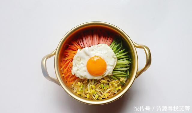  大口|剩米饭新吃法，不炒不煮，每次都是边拌边流口水，太好吃了