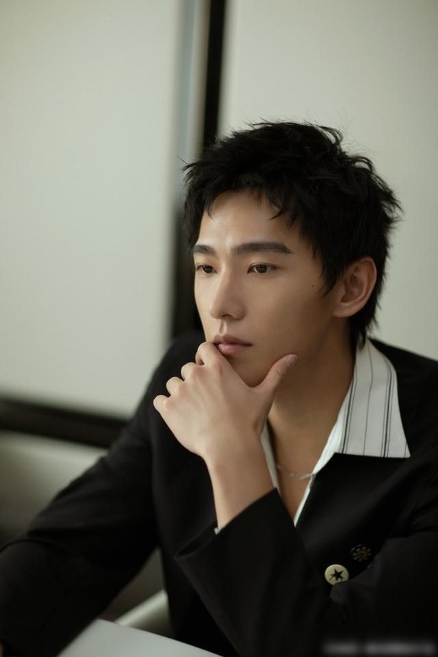 偶像剧|杨洋又帅回来了?粉丝:先别忙转型,进组再拍两部偶像剧吧!