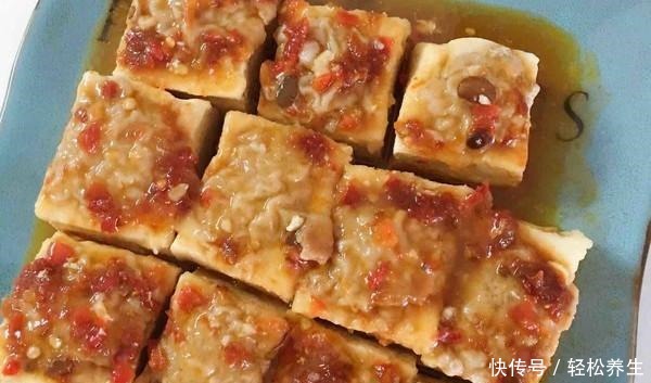 白眼|海底捞又现“逆天吃法”，连服务员都想抛白眼，网友绝对吃货