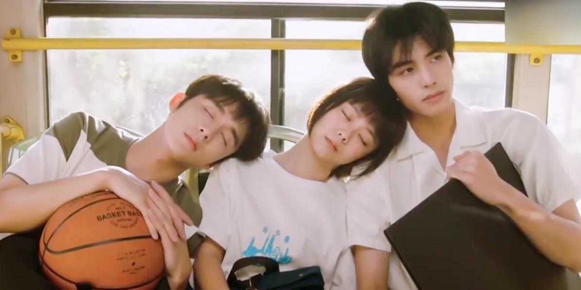  家人|10部热播剧，《以家人之名》排名第5，《穿越火线》登顶